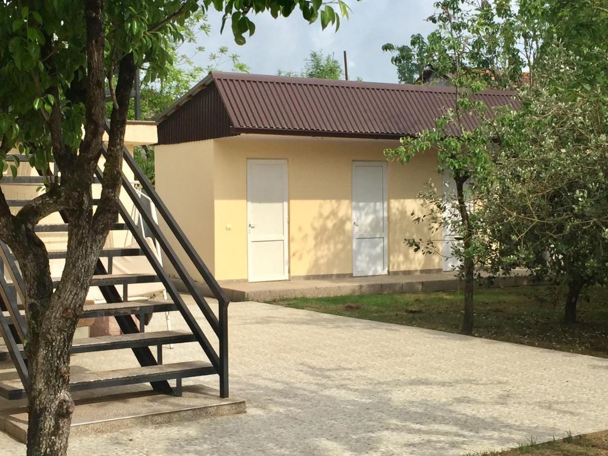 Rozalin Guest House Gudauta Dış mekan fotoğraf