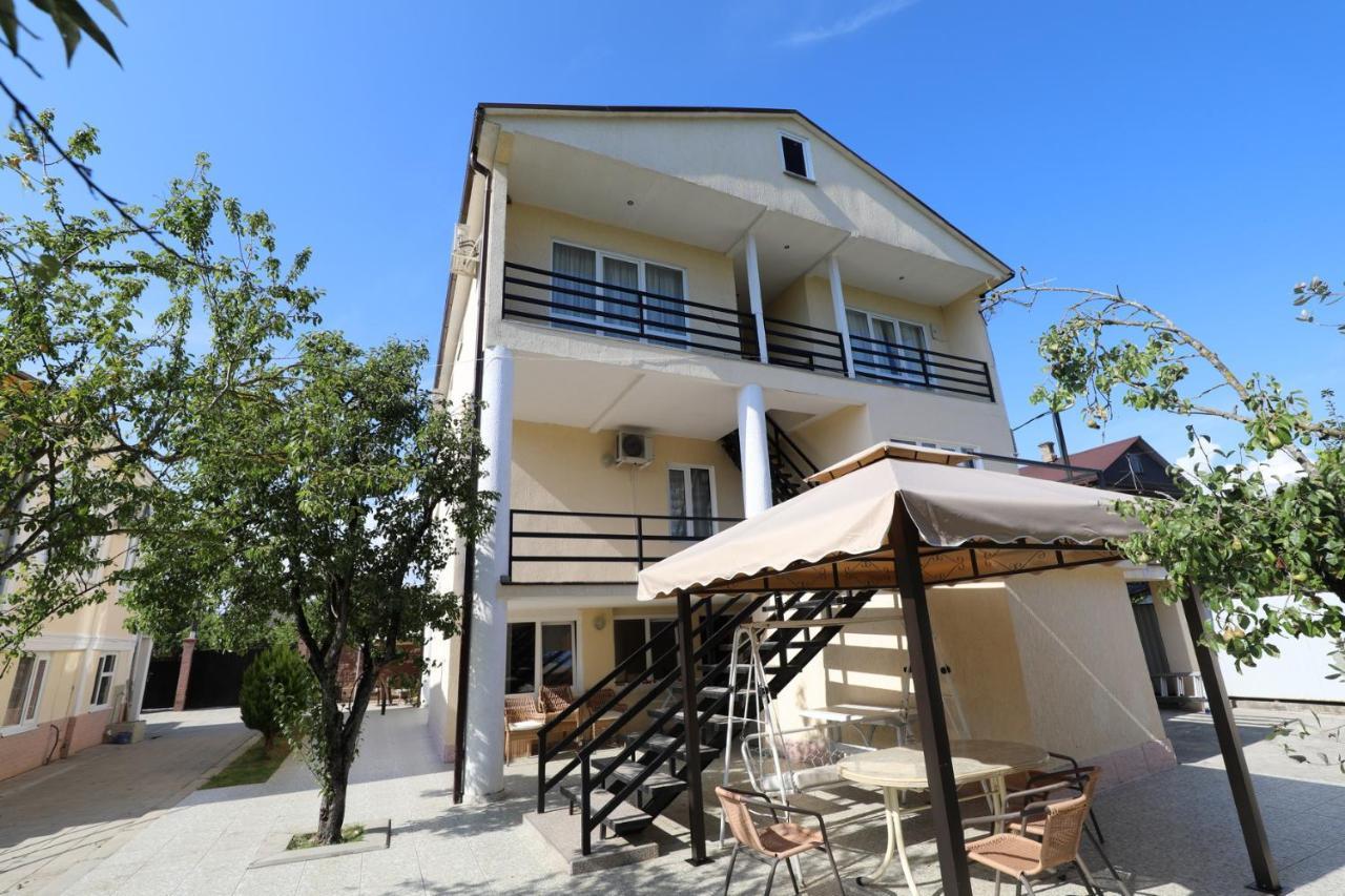 Rozalin Guest House Gudauta Dış mekan fotoğraf